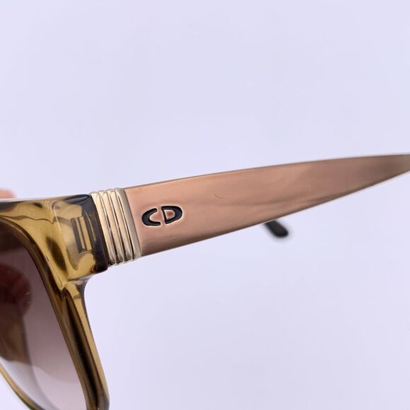 Dior Vintage Plastic Sunglasses - Picture 4 of 6